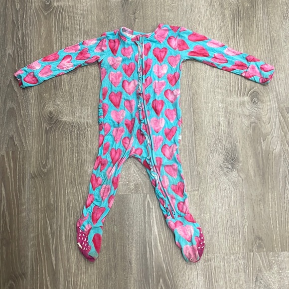Posh Peanut Other - Posh peanut  12-18 months “queen of hearts” zip footie